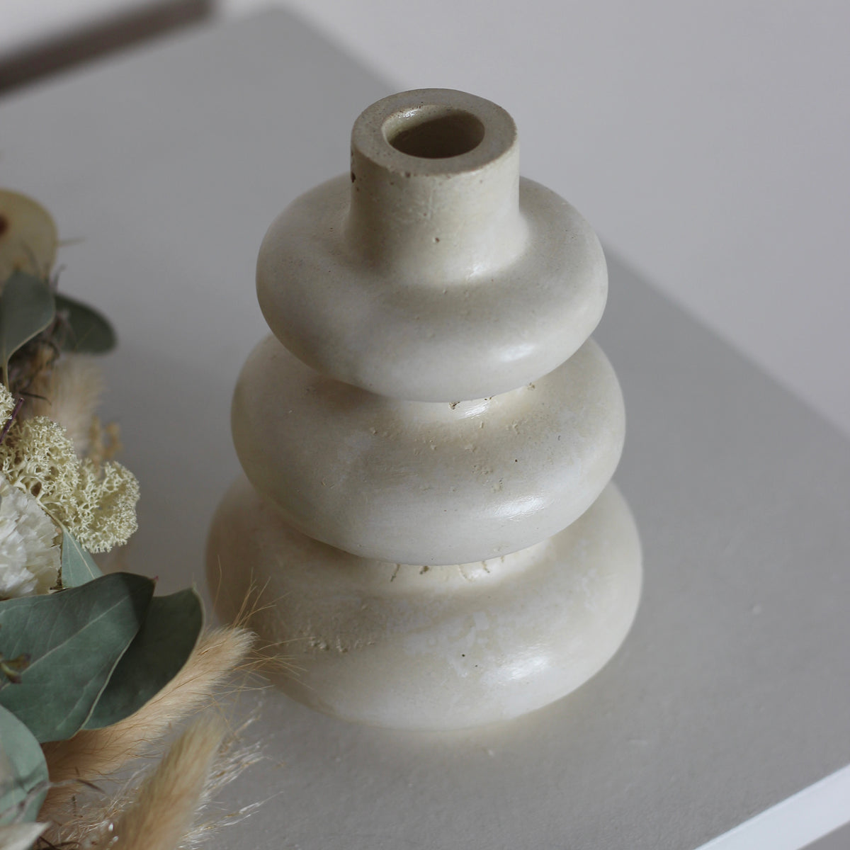 Betonvase ; Vase ; Trockenblumenvase „Infinity“ Mittel