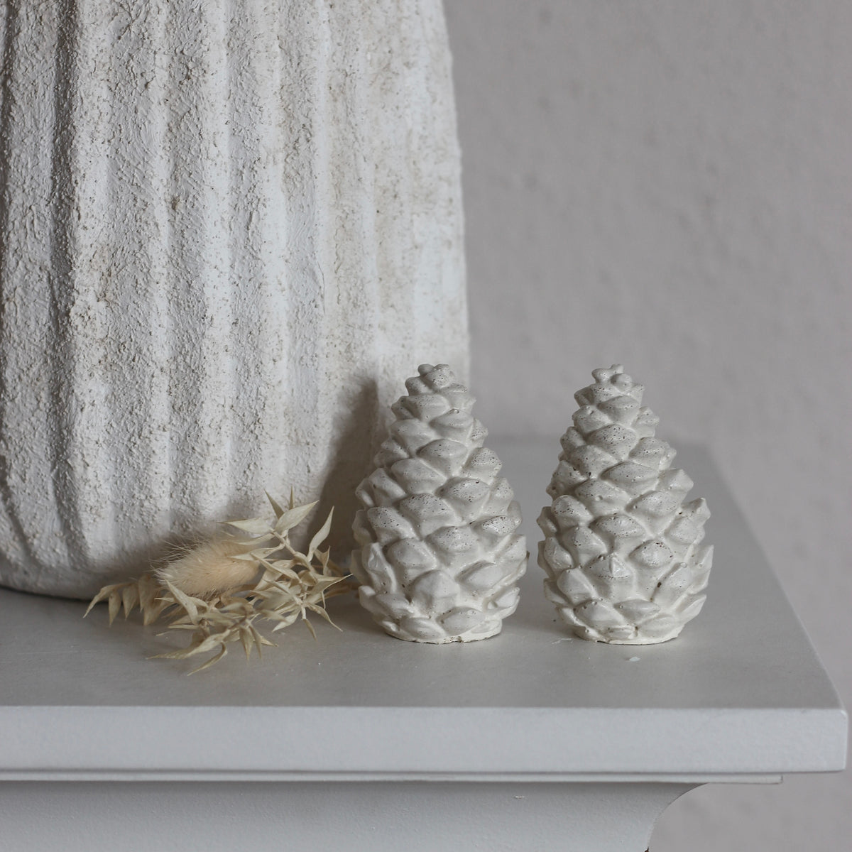 2 er Set Kiefer Zapfen Beton
