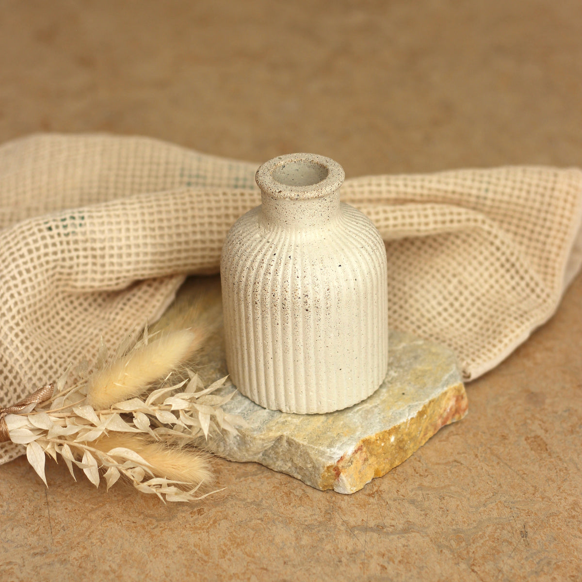 Betonvase; Vase ; Trockenblumenvase 1