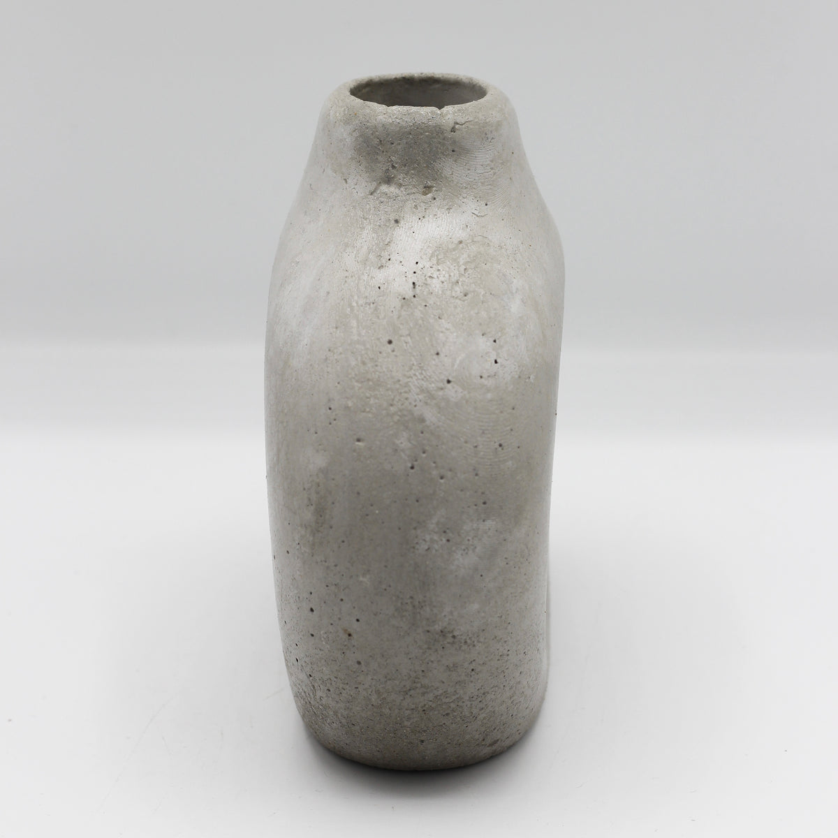 Betonvase „O-Vase“