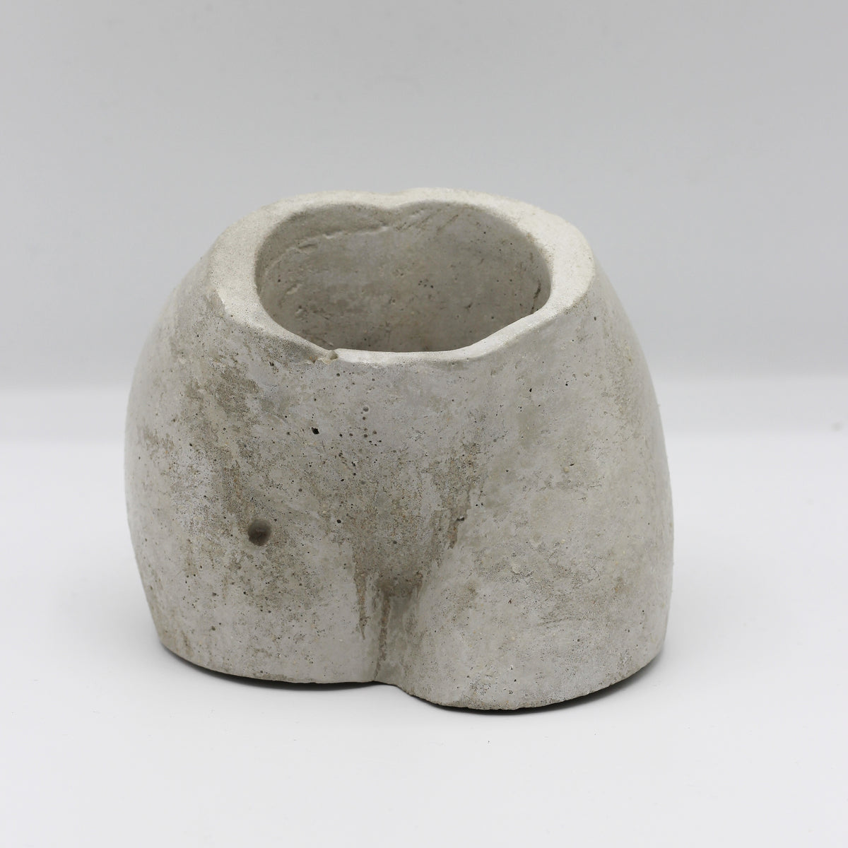 Betonvase; Frau ; Körper ;
Trockenblumenvase „Woman“