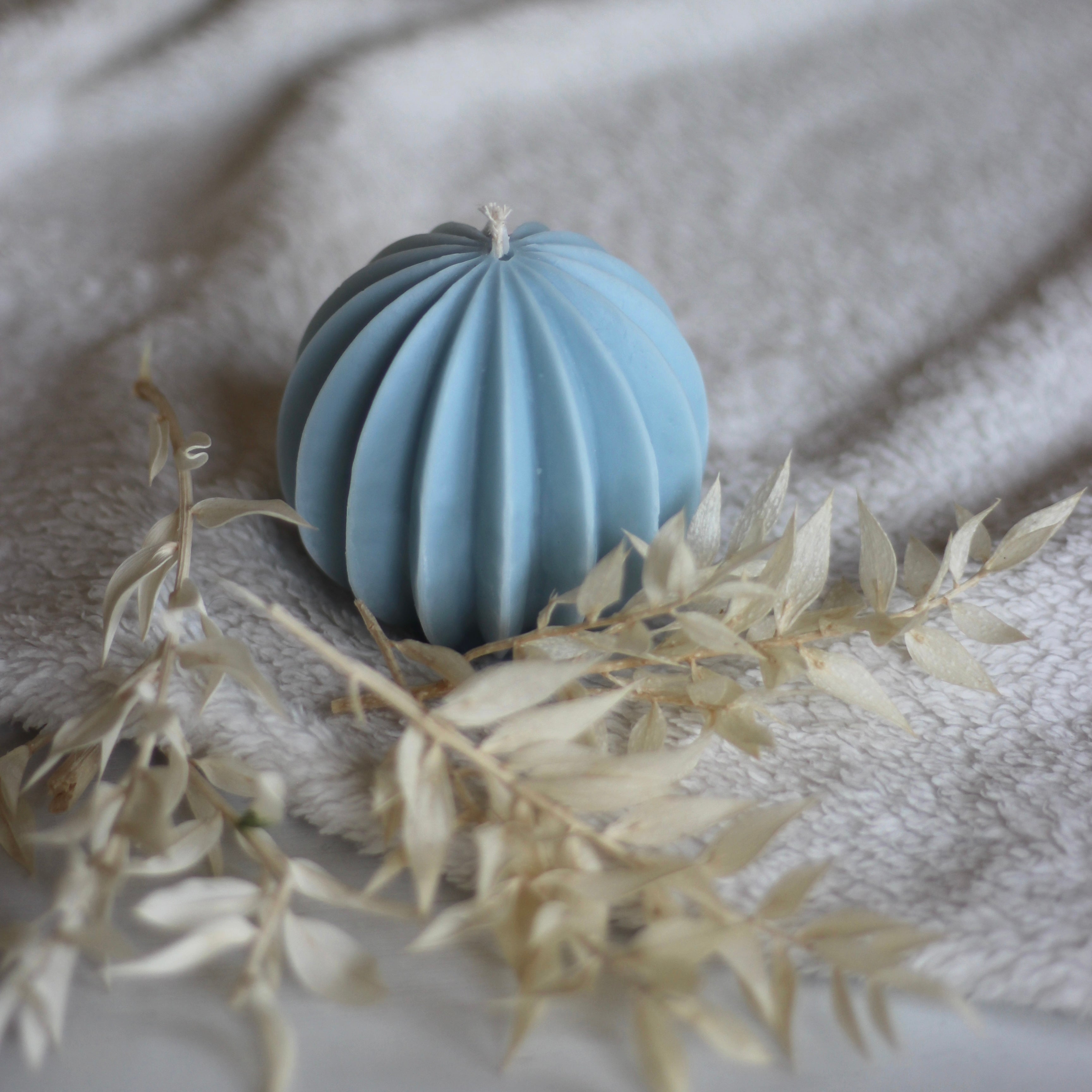 Kerze „Fächerkugel“ - Himmelblau
