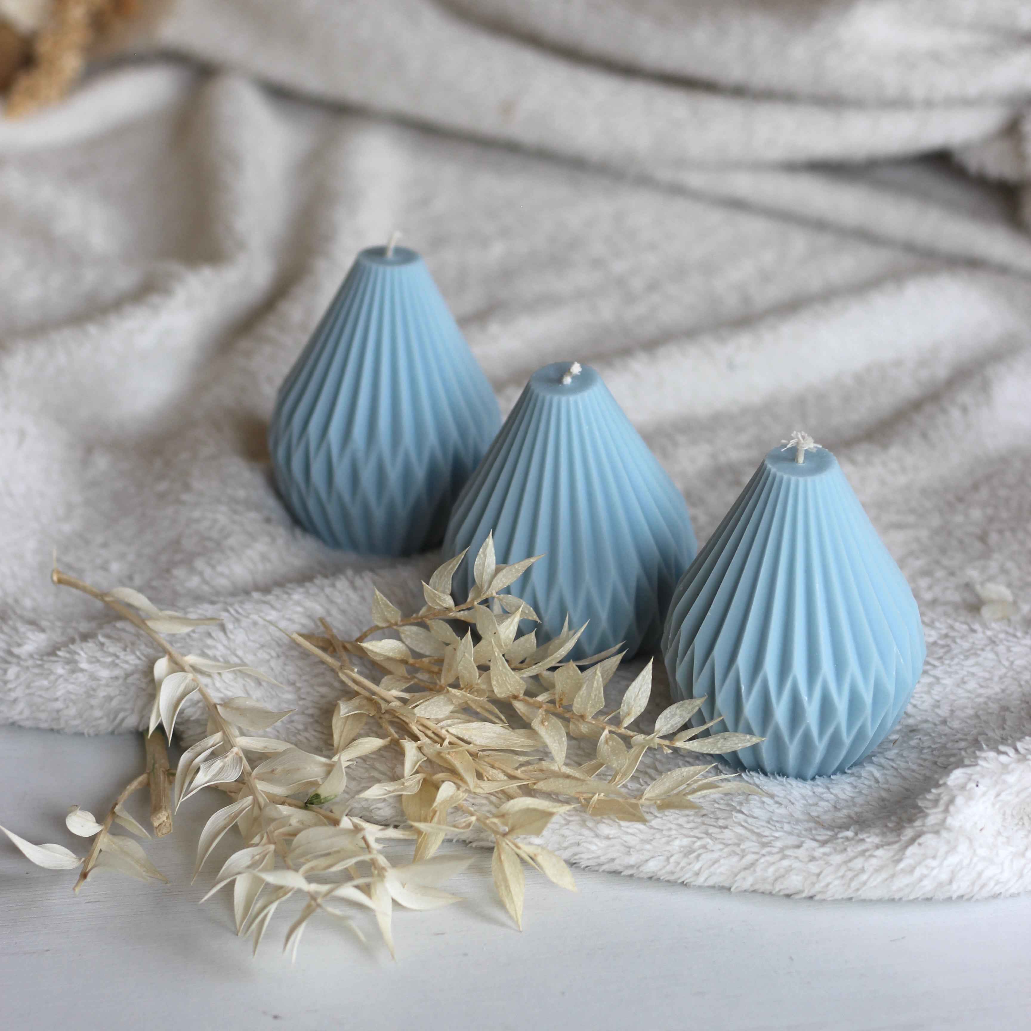 Kerze „Kegel klein“ - Himmelblau