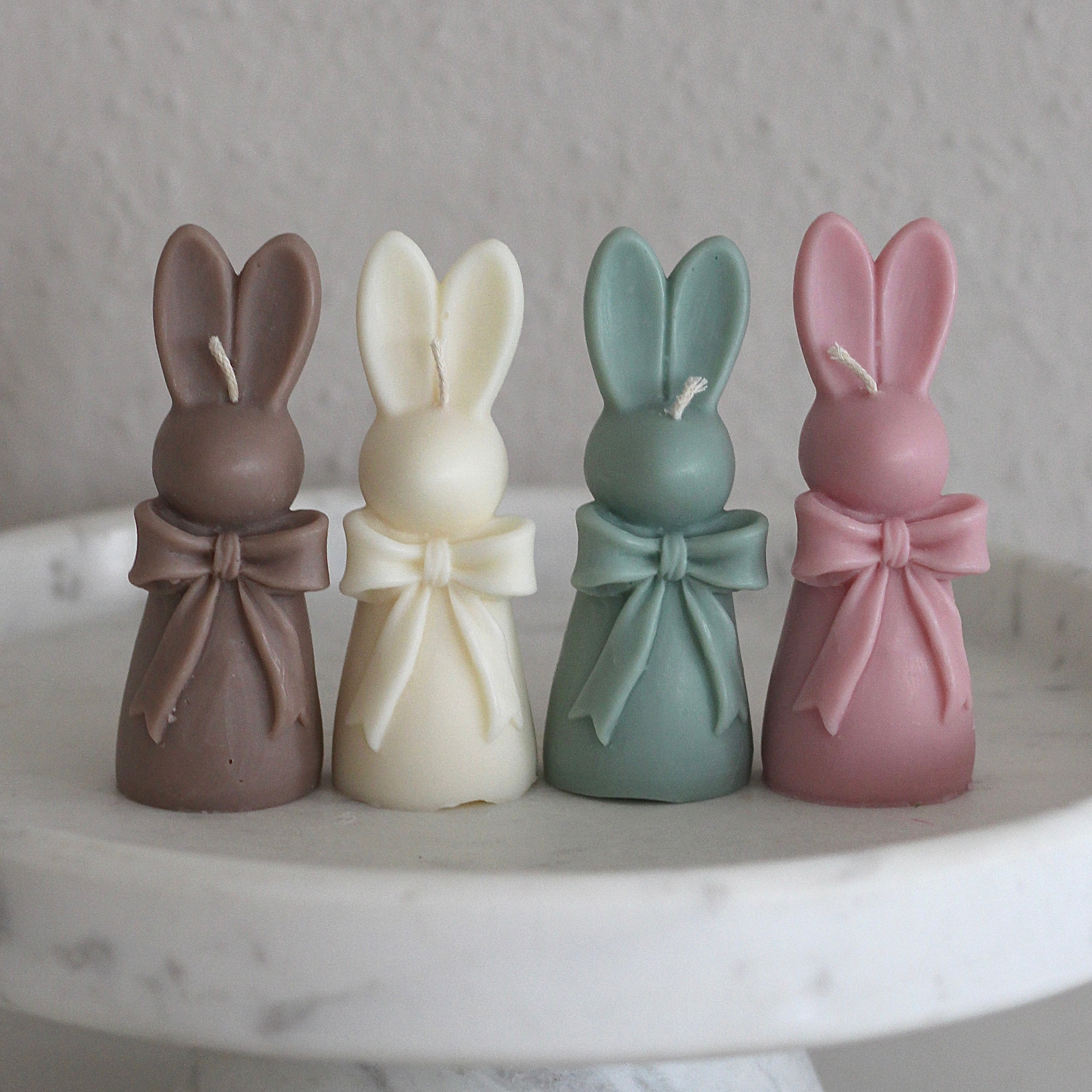 Kerze Häschen mit Schleife