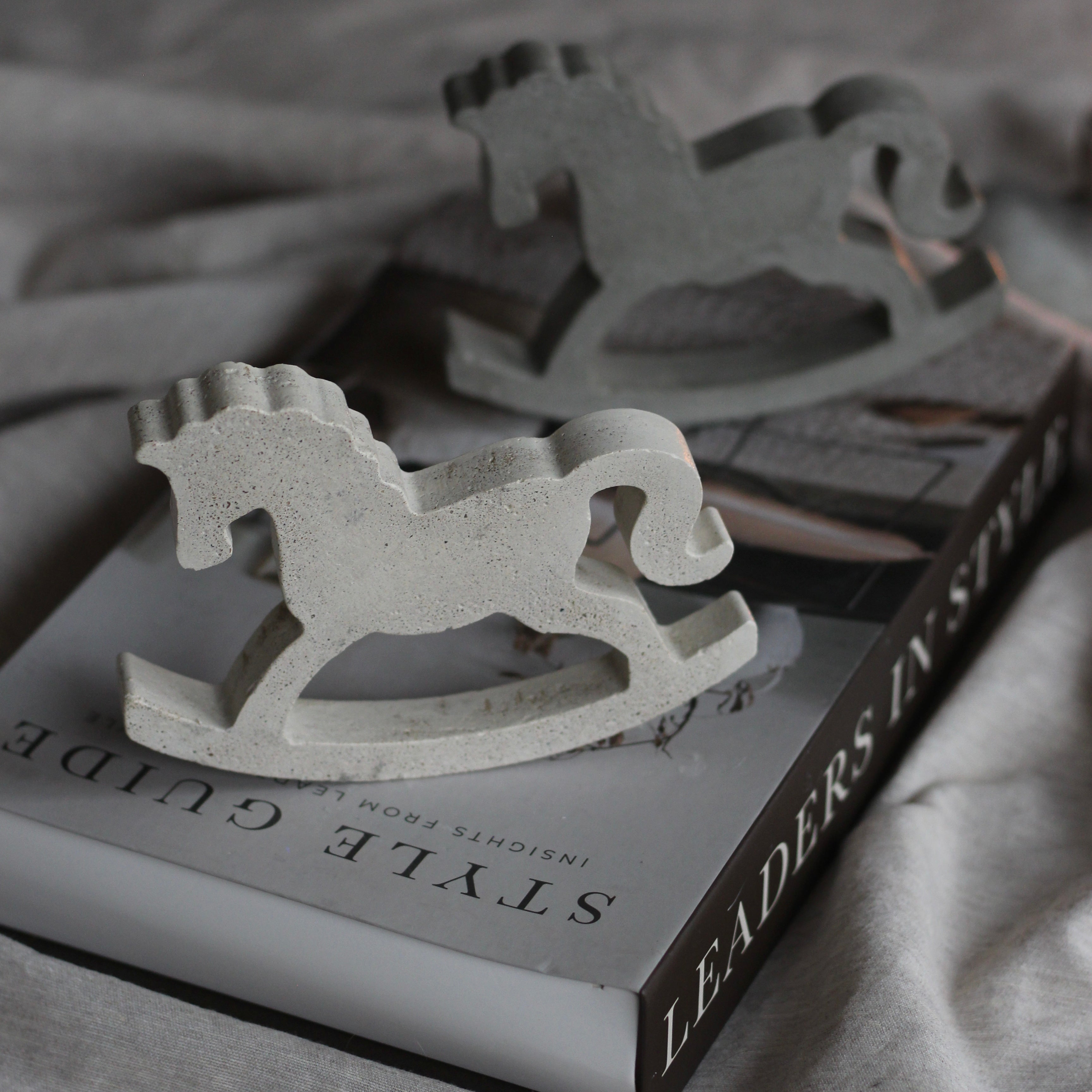 Weihnachten Beton „Schaukelpferd"