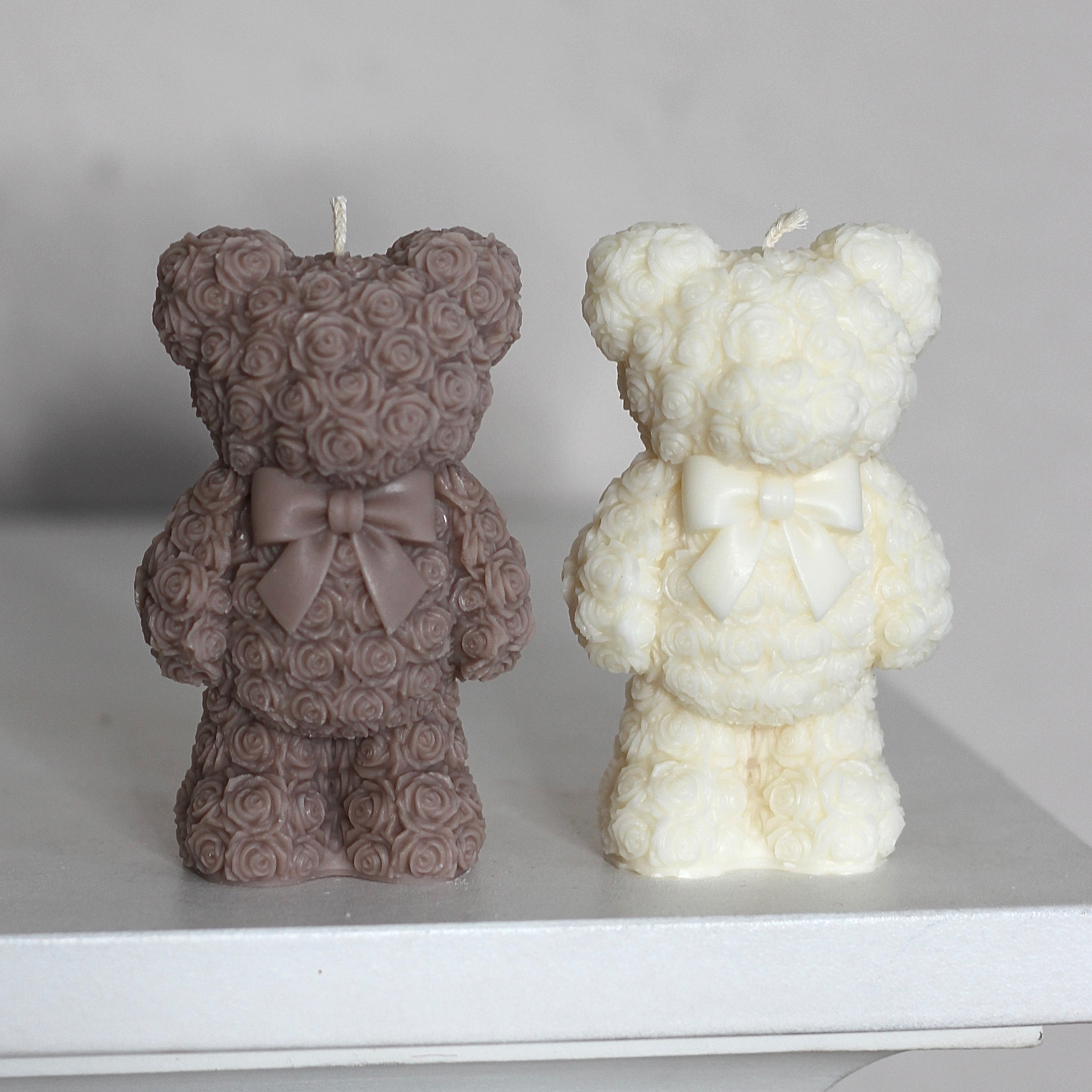 Kerze ; Teddy; stehender Teddy mit Schleife