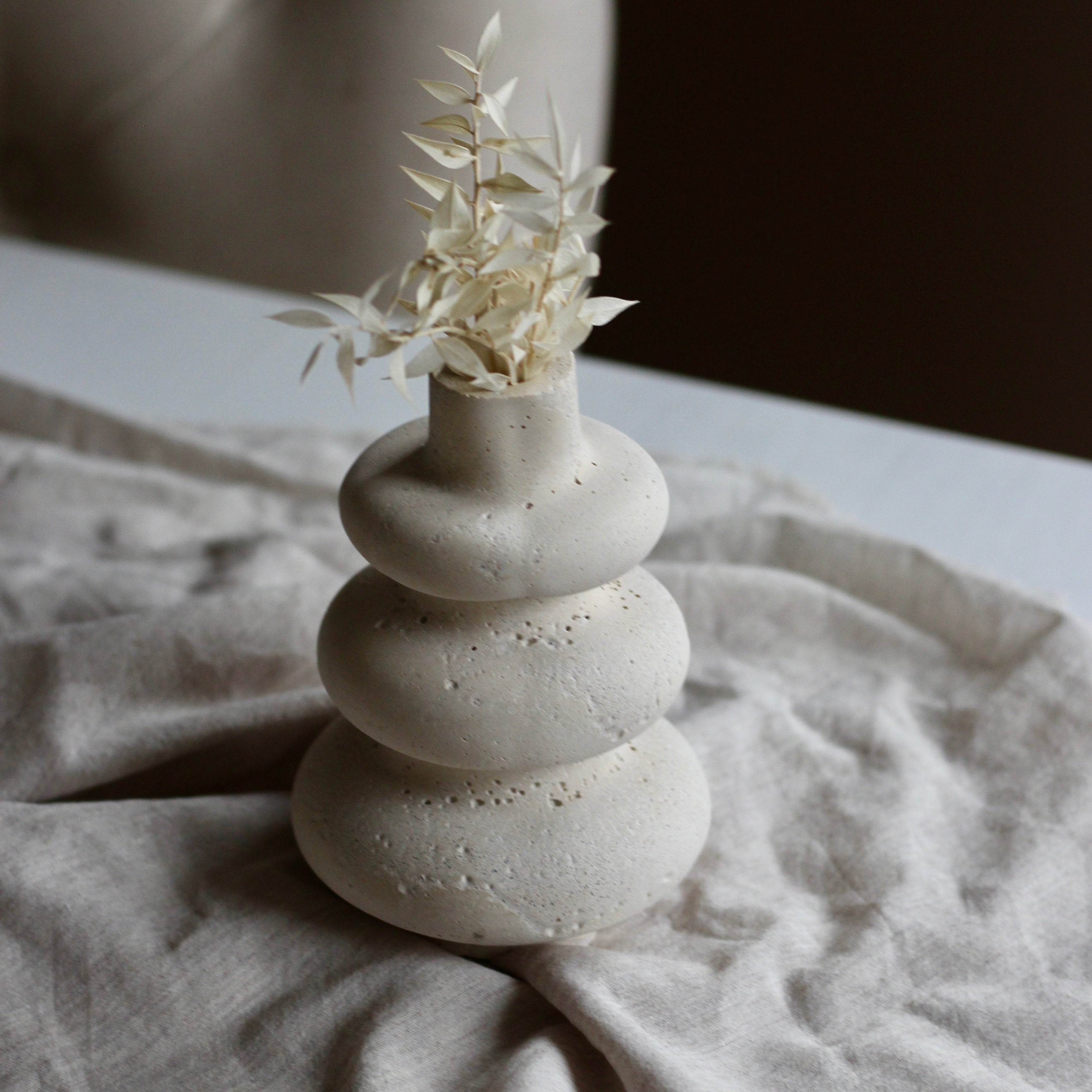 Betonvase ; Vase ; Trockenblumenvase „Infinity“ Mittel