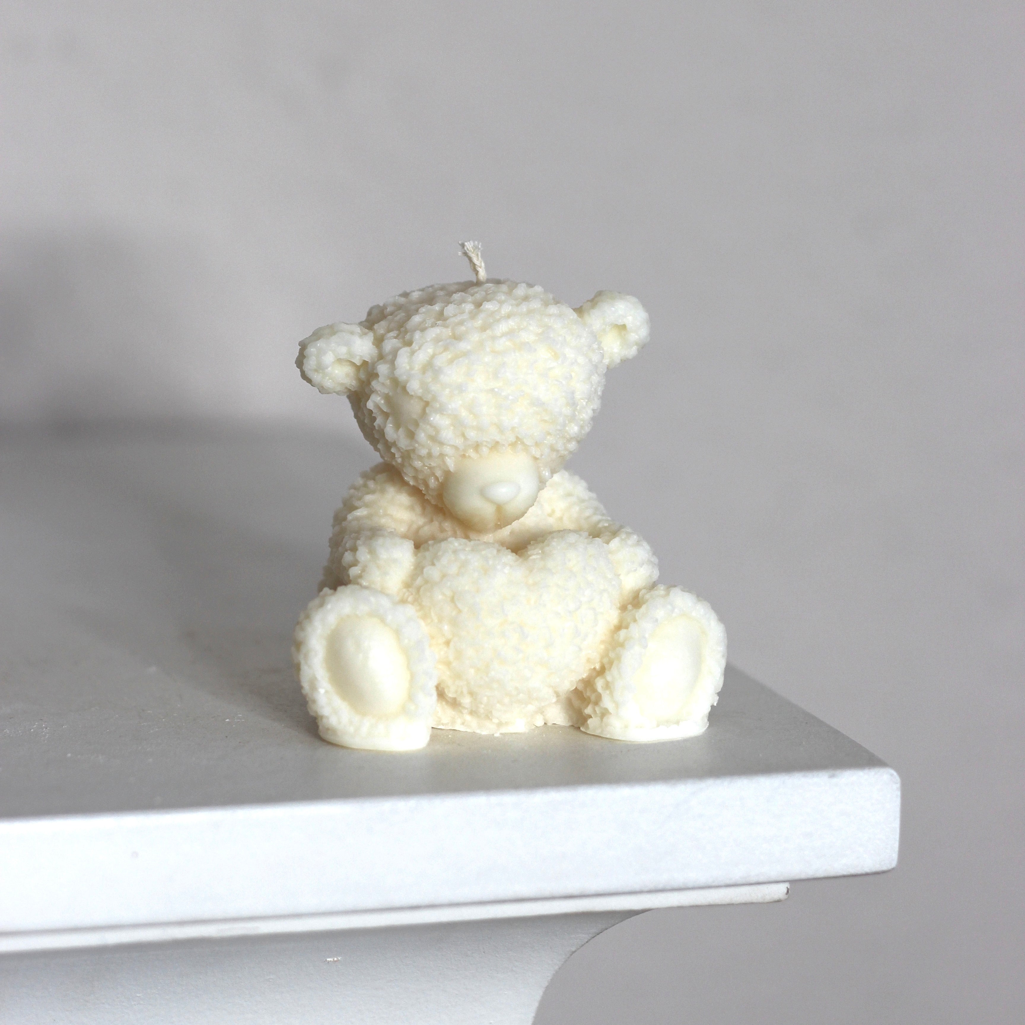Kerze ; Teddy; sitzender Teddy mit Herz