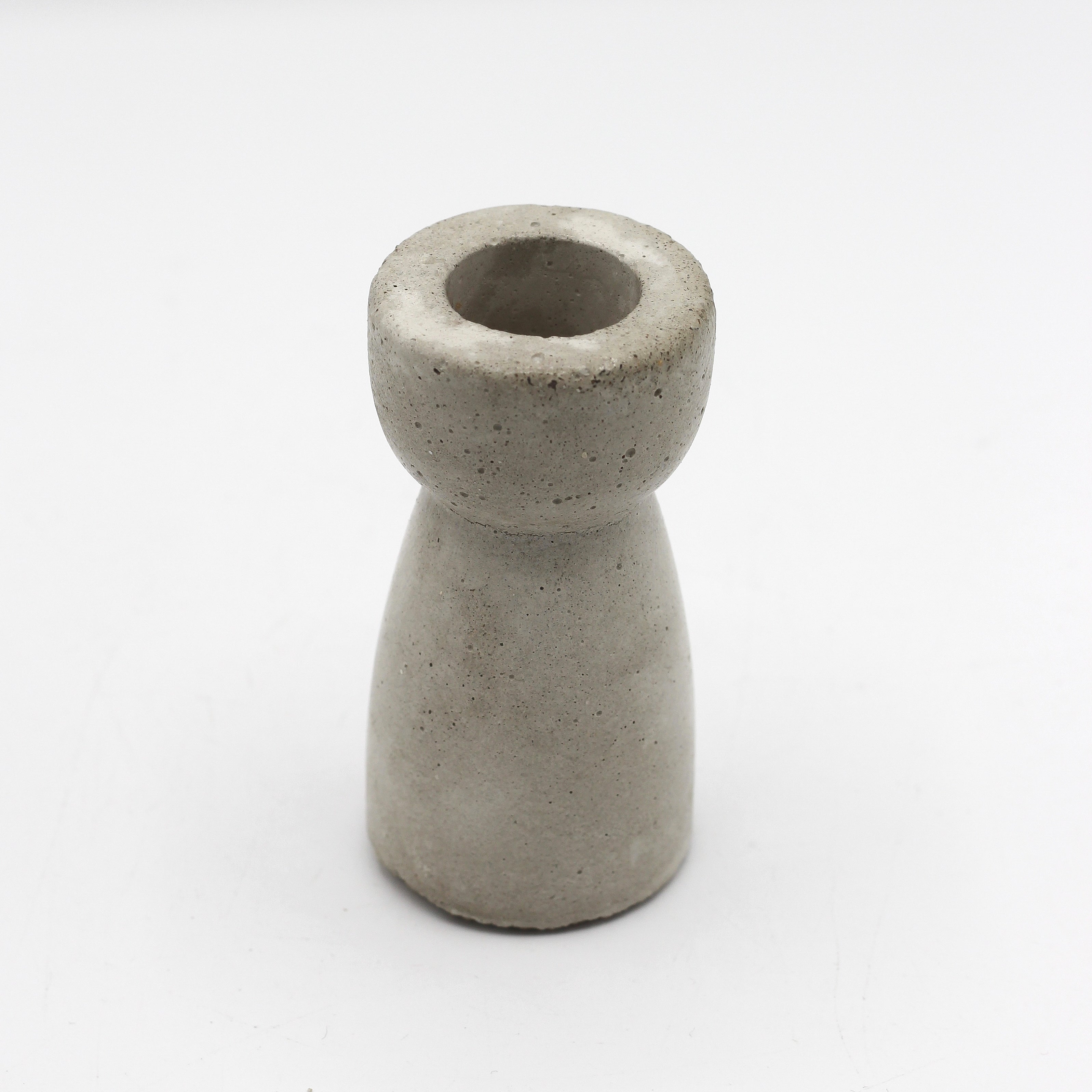 Beton Kerzenständer "Belle"