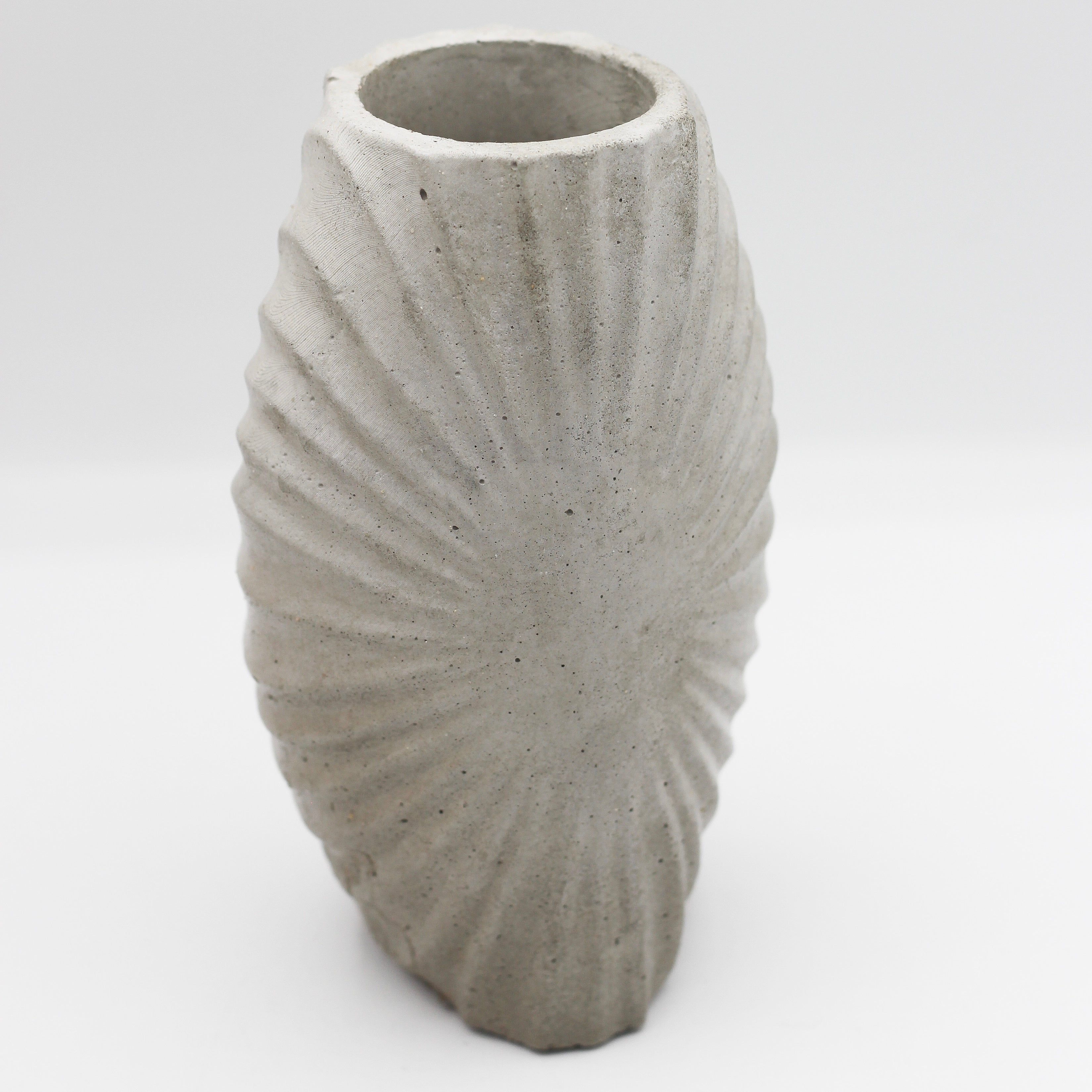 Betonvase ; Vase ; Trockenblumenvase „SUNNY“