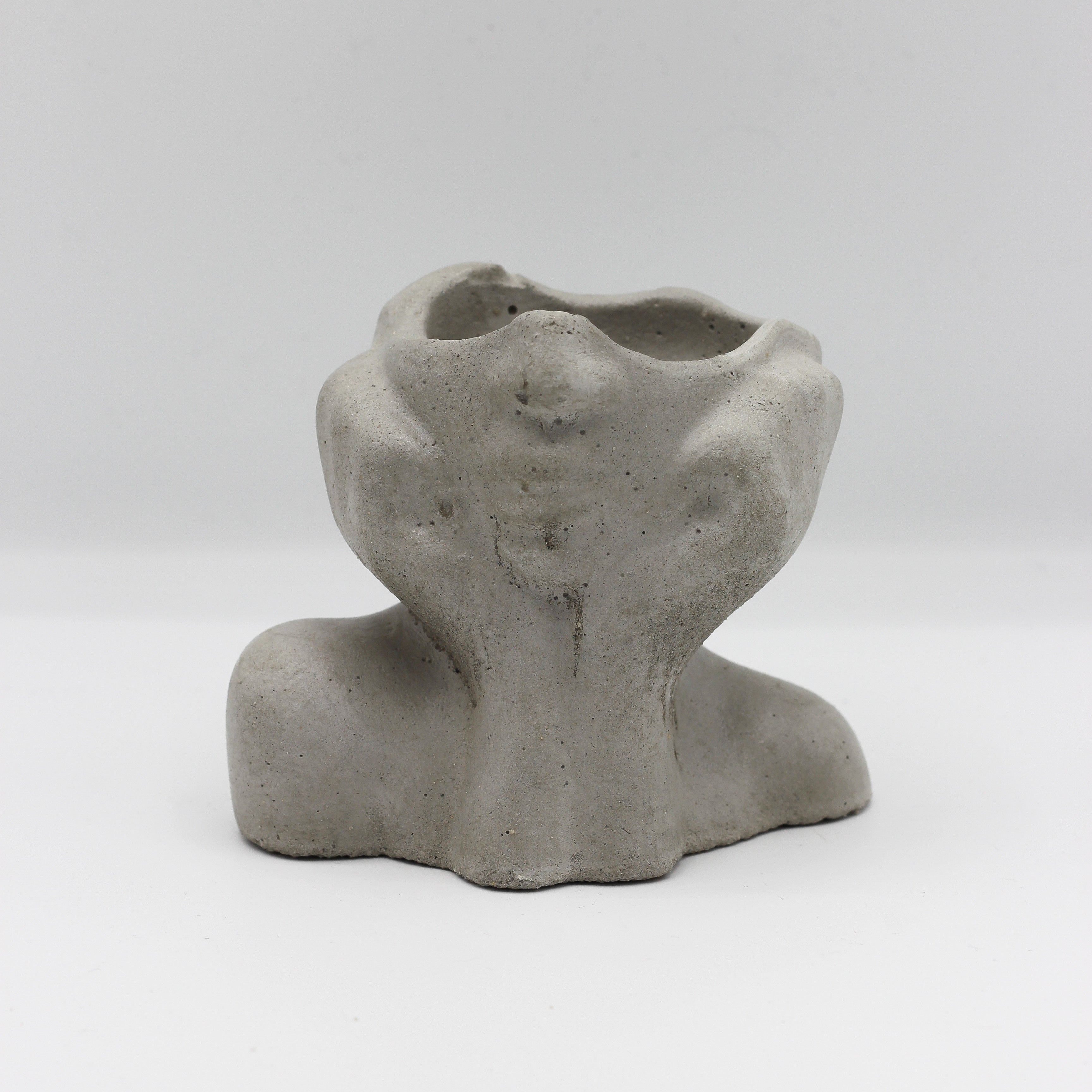 Betonvase ; Vase ; Kopf; Trockenblumenvase „nachdenklich“