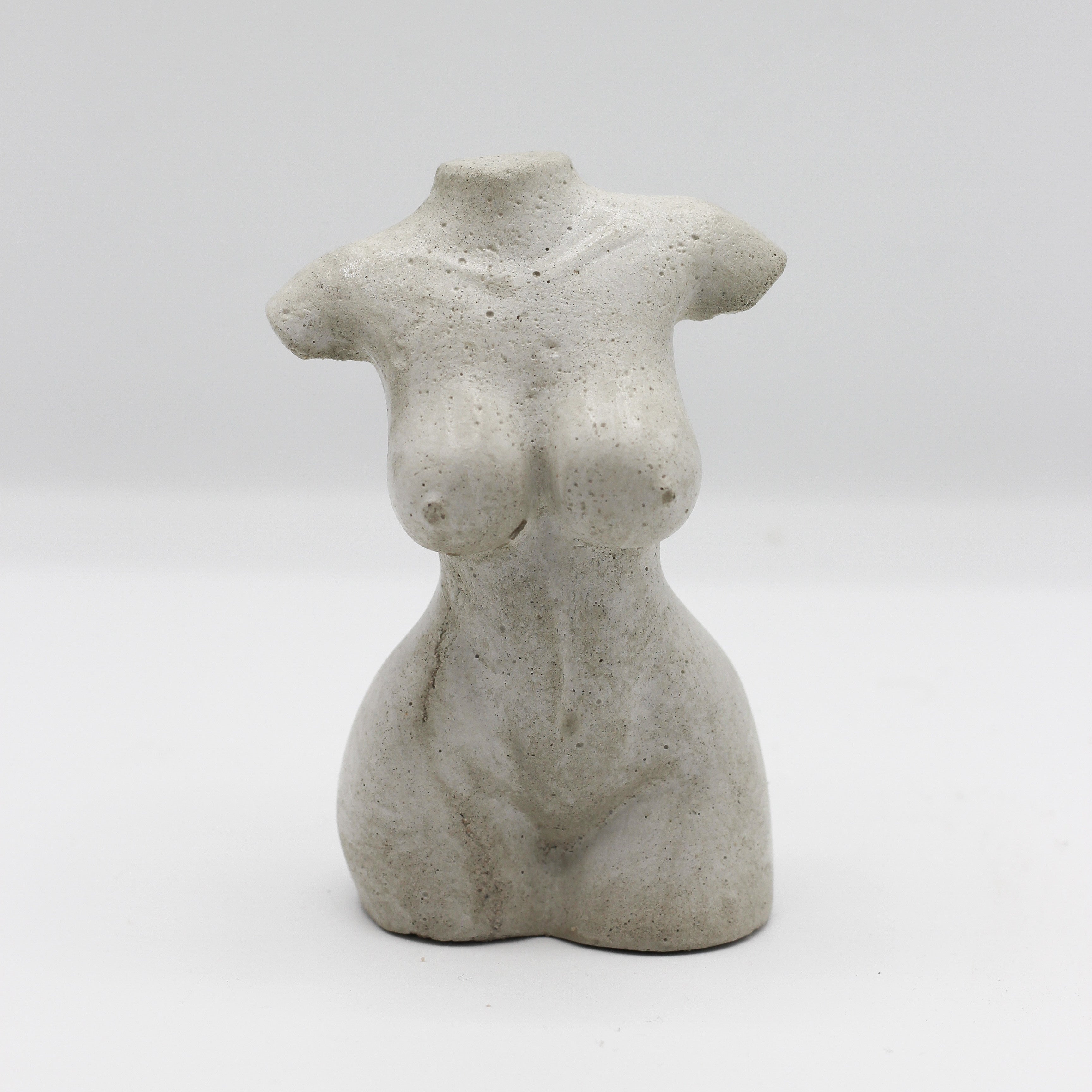 Beton Körper ; Body ; Frau ; „Madame“