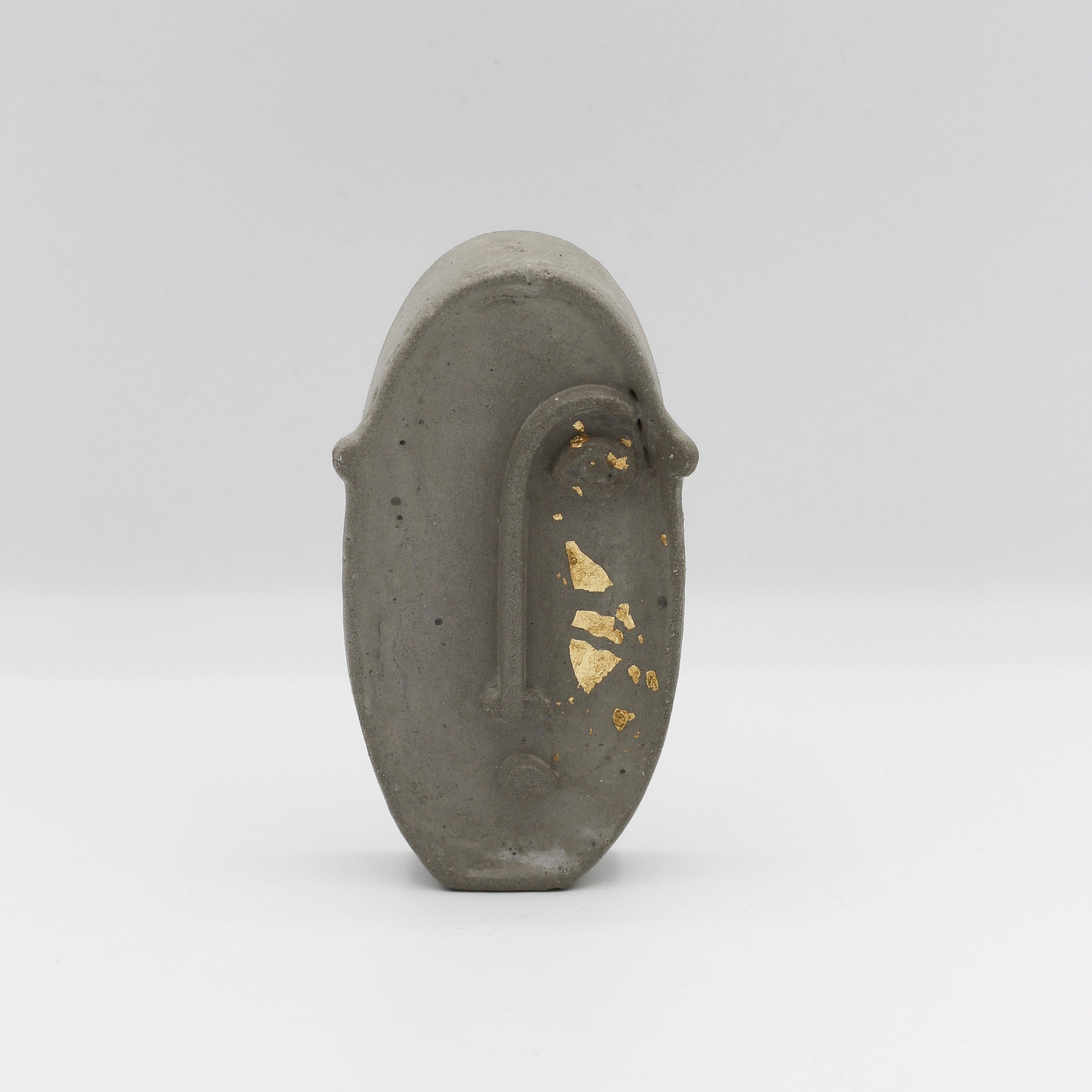 Beton Gesicht; Kopf; „Schmalhans“